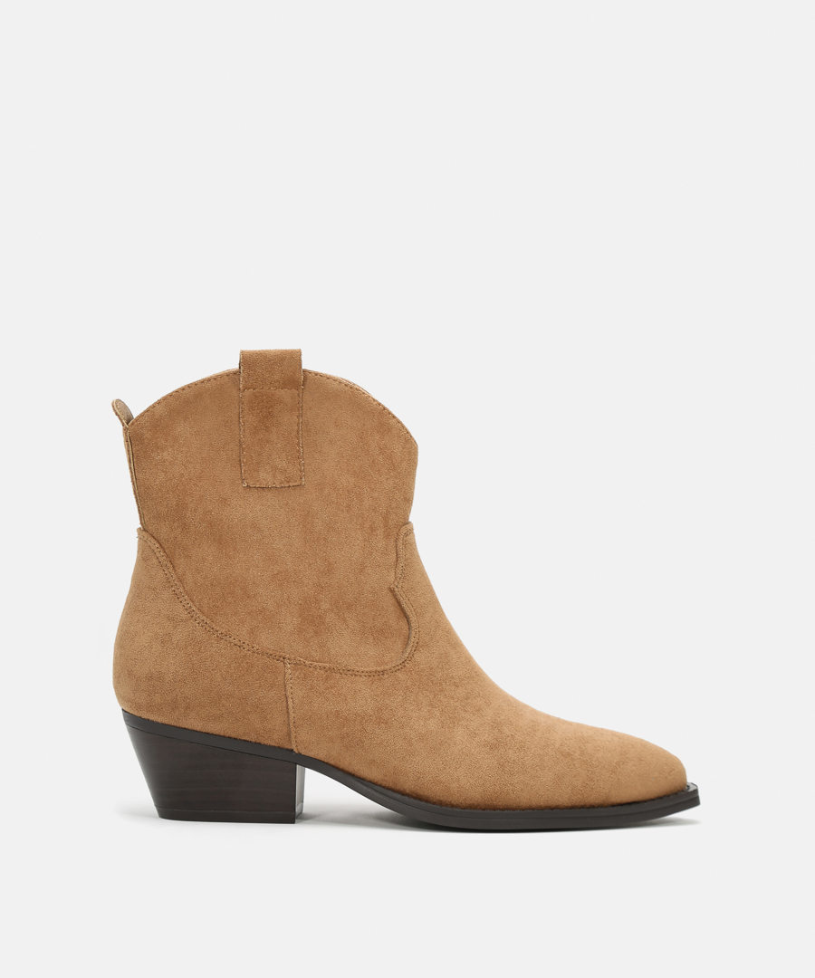 Botines cowboy básicos
